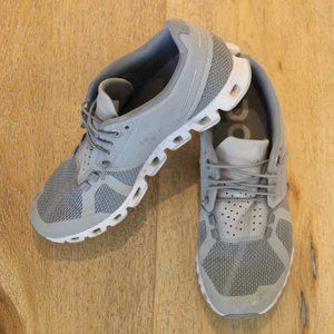 ON Cloud Running/Walking Sneakers